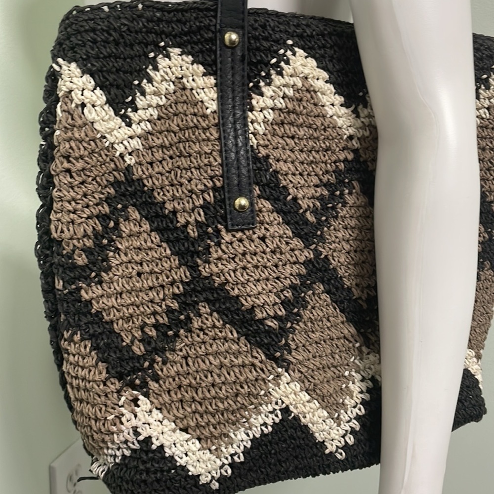 Woven neutral tote bag - Picture 2 of 6